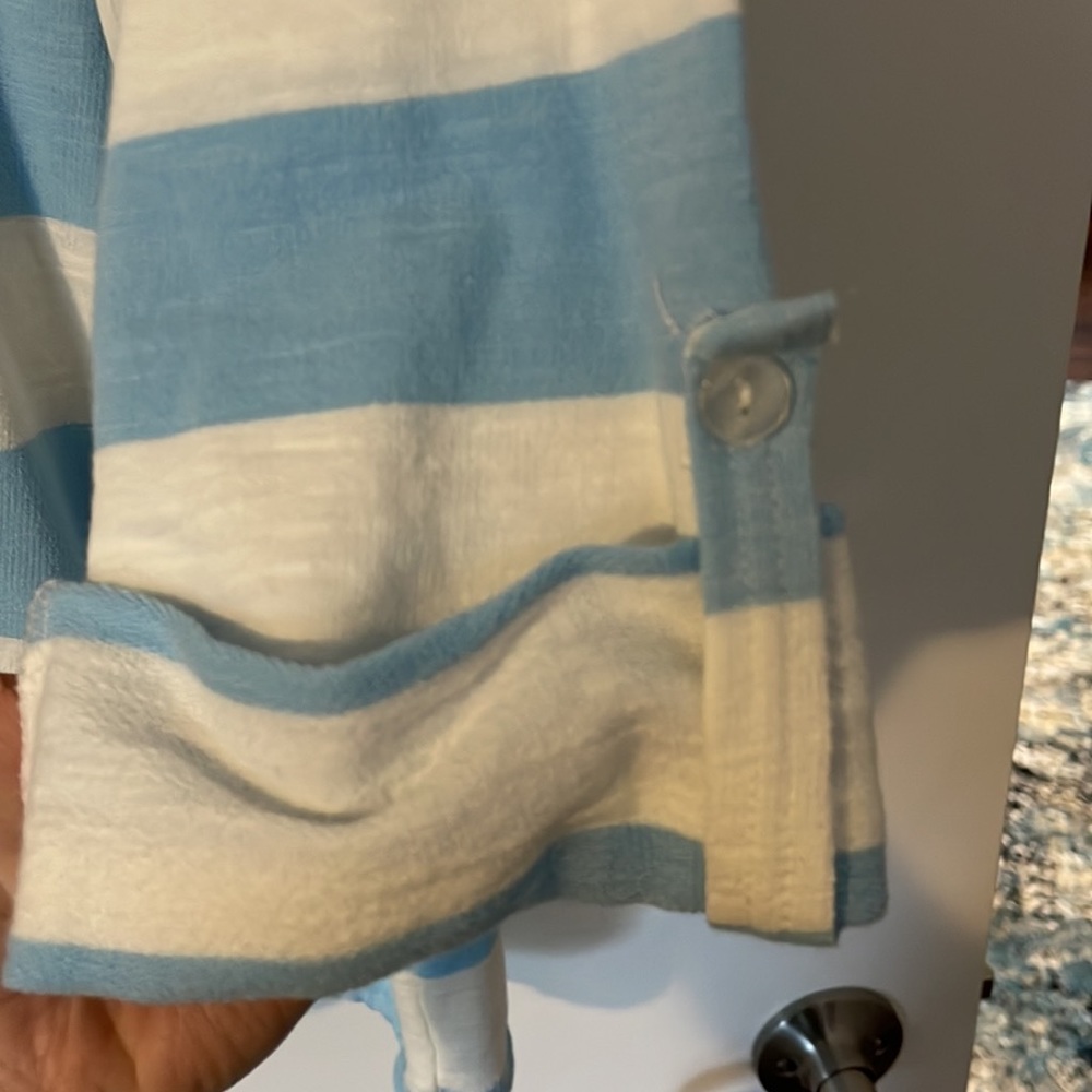 Striped top - Picture 2 of 7